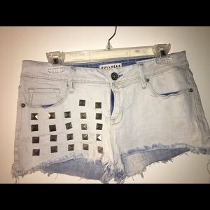 Bullhead Frayed Short Shorts
